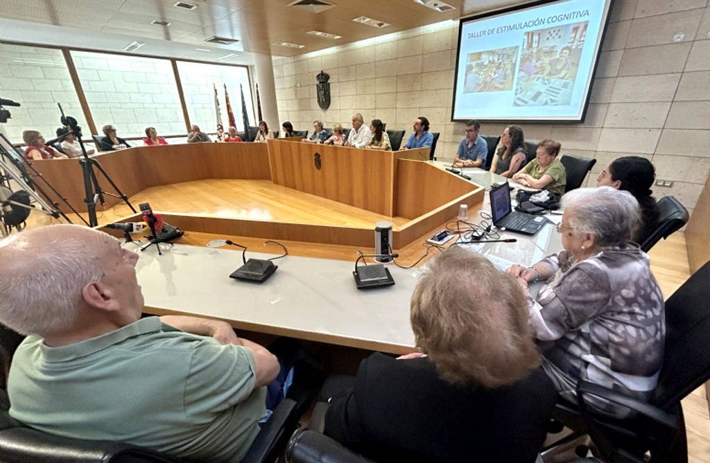 Totana celebra el acto institucional con motivo del Día Internacional de las Personas Mayores